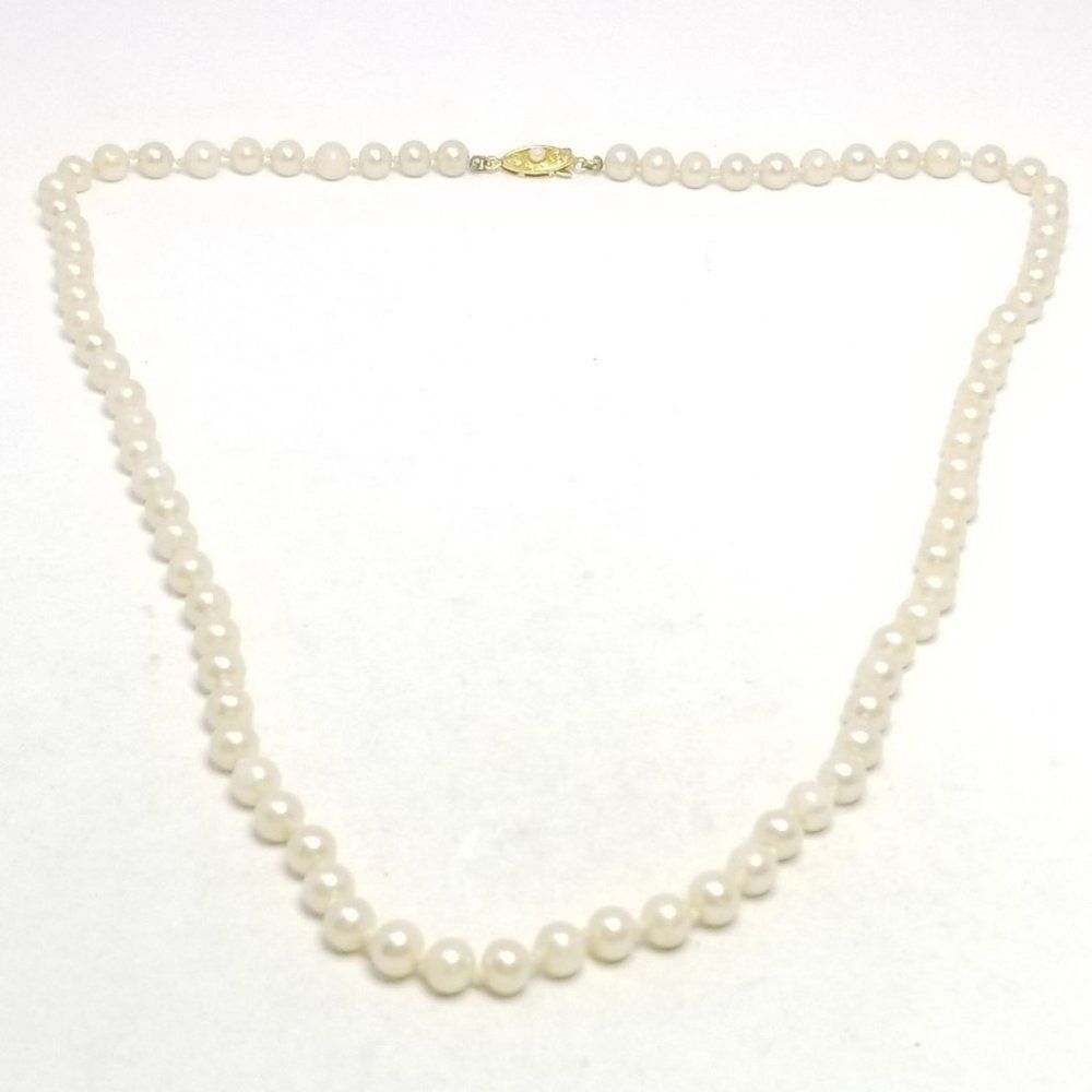 Vintage Faux Cream Pearl Beaded Necklace with Gold Tone Hook Clasp, Classic - Picture 5 of 5